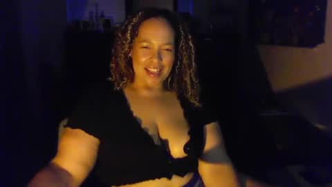 Esme Luv online show from October 2025 11:02:02 PM