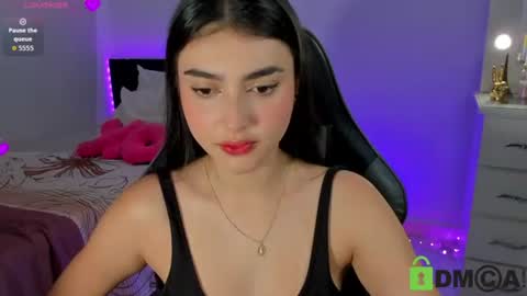 Esmeralda online show from July 2026 10:55:01 AM