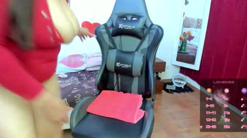 esme online show from March 2026 07:53:02 PM