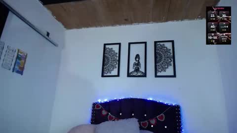 Snapshot of esmeralda_pym chatting on February 2026 12:13:02 PM Esmeralda online show from February 2026 12:13:02 PM