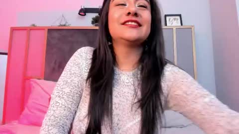 esmeralda_rose__ online show from June 2026 04:57:01 AM