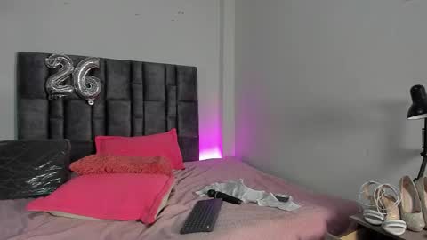 Perla online show from February 2026 05:41:01 AM