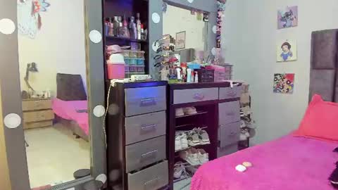Perla online show from July 2026 06:31:01 AM