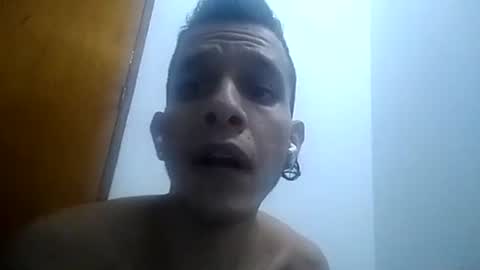 Snapshot of esneyderhenao20 chatting on February 2025 09:16:02 PM esneyderhenao20 online show from February 2025 09:16:02 PM