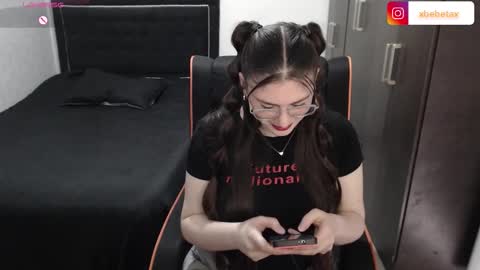 Xbebetax online show from October 2025 05:56:01 PM