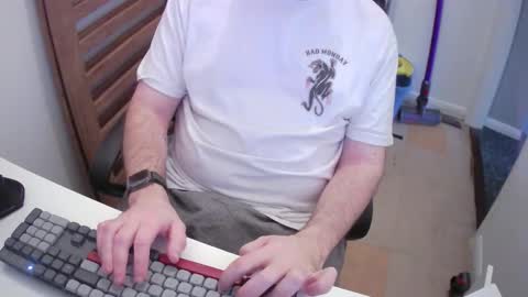 Snapshot of essex_wild chatting on February 2026 10:25:01 AM Morph online show from February 2026 10:25:01 AM