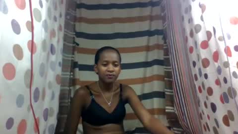estancelee online show from June 2026 07:07:01 PM