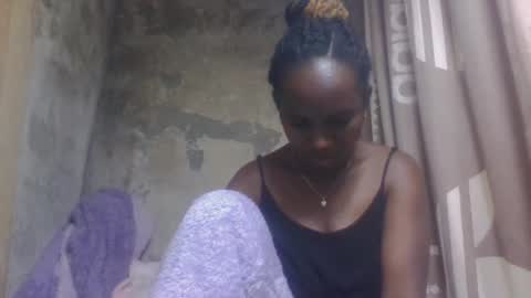 estanie online show from October 2025 09:34:02 PM