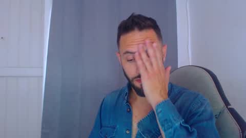 esteban online show from December 2024 10:00:01 PM