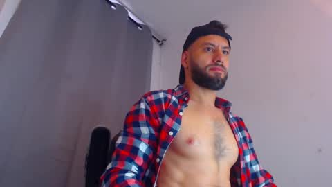 esteban online show from February 2025 10:40:01 PM