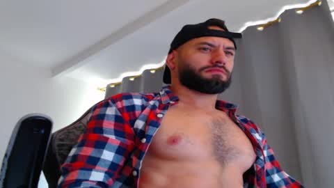 esteban online show from November 2025 03:45:02 PM