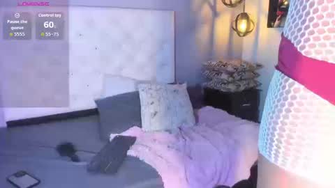 Salome online show from September 2025 08:56:01 PM