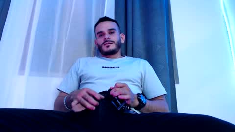 Esteban Fernandez online show from December 2024 07:02:02 AM