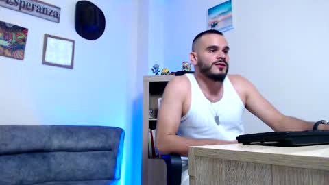 Esteban Fernandez online show from March 2026 04:12:01 PM