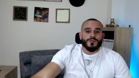 Esteban Fernandez online show from June 2026 04:03:01 AM