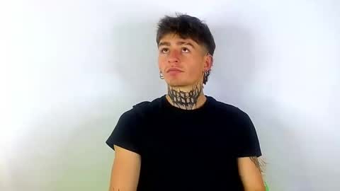 Esteban independent model online show from March 2025 02:48:01 PM