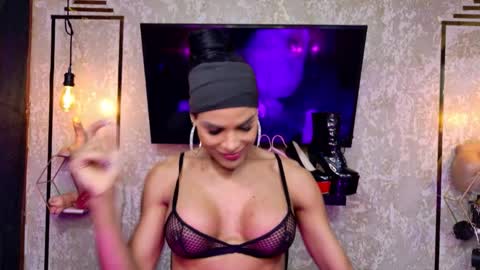 estefania1812 online show from February 2026 05:39:02 AM