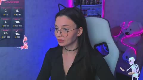 Ester online show from January 2025 12:47:01 AM