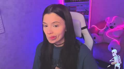 Ester online show from January 2025 03:00:02 AM