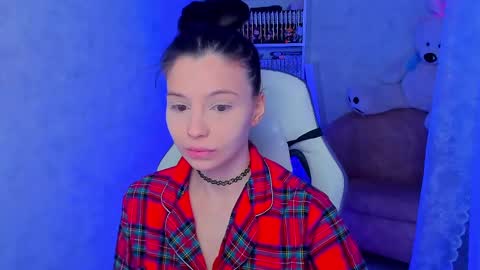 Ester online show from February 2025 02:55:02 AM