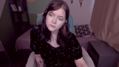 Snapshot of estertwilight chatting on April 2026 03:55:02 PM Ester online show from April 2026 03:55:02 PM
