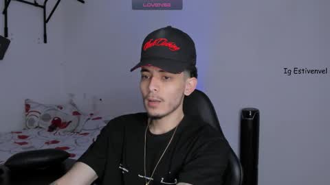 estivenvel online show from October 2025 02:13:01 PM