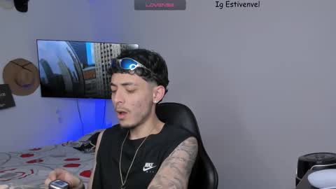 estivenvel online show from November 2025 05:13:01 PM