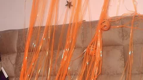 Estrella online show from October 2025 12:16:01 PM