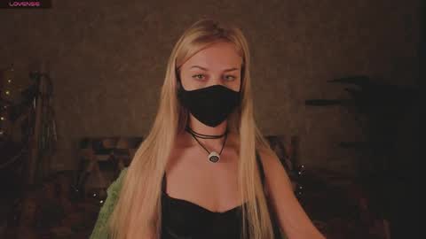 Sophia online show from April 2026 08:39:01 PM