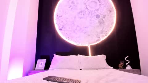 ethaancox online show from March 2025 01:58:01 AM