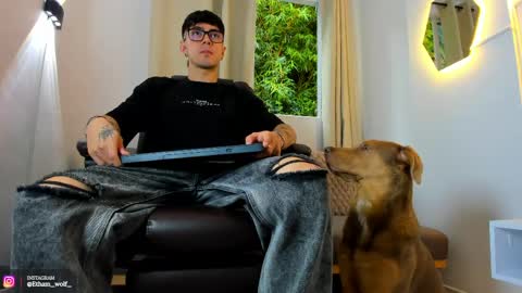 Snapshot of etham_wolf1 chatting on June 2026 06:01:01 PM etham_wolf1 online show from June 2026 06:01:01 PM