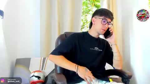 Snapshot of etham_wolf1 chatting on June 2026 06:30:01 PM etham_wolf1 online show from June 2026 06:30:01 PM