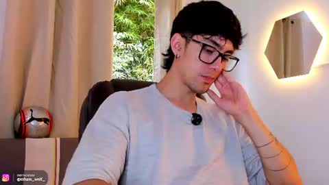 Snapshot of etham_wolf1 chatting on July 2026 05:52:01 PM etham_wolf1 online show from July 2026 05:52:01 PM