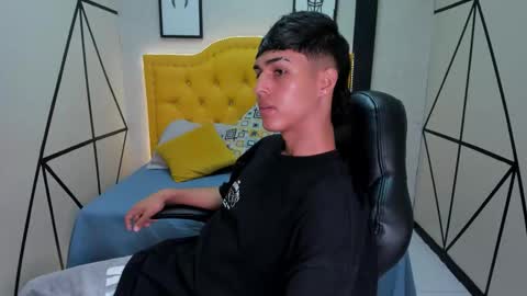 E T H A N  online show from February 2026 08:12:02 PM