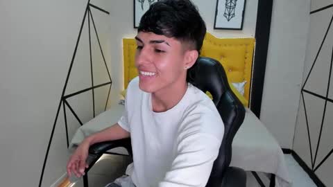 E T H A N  online show from February 2026 07:34:02 PM