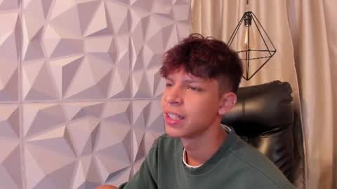 Snapshot of ethan_qop chatting on July 2026 11:41:02 AM Ethan online show from July 2026 11:41:02 AM