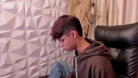 Snapshot of ethan_qop chatting on July 2026 11:28:01 AM Ethan online show from July 2026 11:28:01 AM
