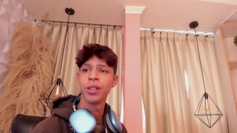 Snapshot of ethan_qop chatting on July 2026 03:21:02 PM Ethan online show from July 2026 03:21:02 PM