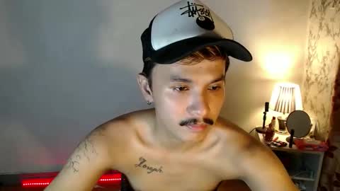Snapshot of ethan_uwuxx chatting on May 2026 09:29:02 AM DAVE online show from May 2026 09:29:02 AM