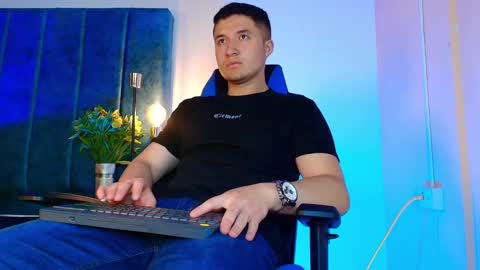 ethanconnor_ online show from October 2025 12:31:01 PM