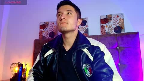 ethanconnor_ online show from November 2025 12:17:01 PM