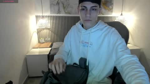 Snapshot of ethanx18 chatting on May 2026 03:44:01 AM ethanx18 online show from May 2026 03:44:01 AM