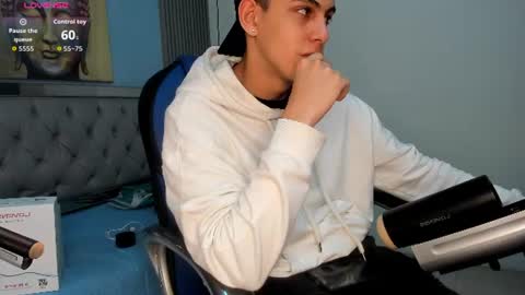 Snapshot of ethanx18 chatting on June 2026 03:42:02 AM ethanx18 online show from June 2026 03:42:02 AM