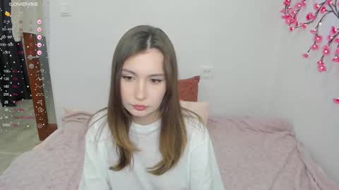 Veronica Tiia Lilith left to right online show from February 2026 12:48:01 AM