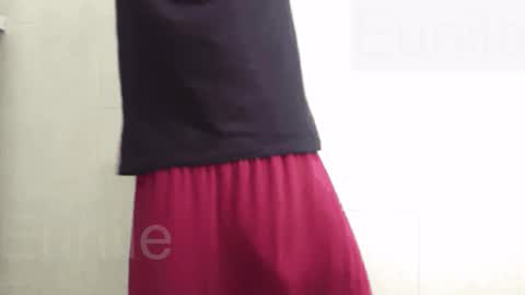 eunile online show from April 2026 12:25:02 AM