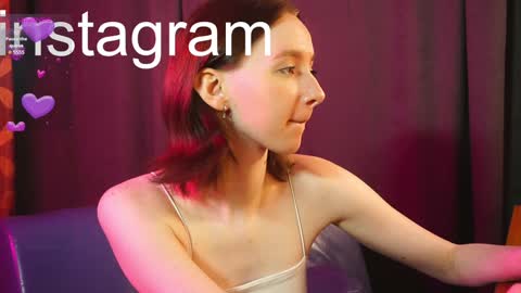 Snapshot of euphoria_girls chatting on December 2024 06:04:02 PM check about me online show from December 2024 06:04:02 PM
