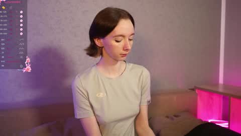 Snapshot of euphoria_girls chatting on February 2025 06:42:02 PM check about me online show from February 2025 06:42:02 PM