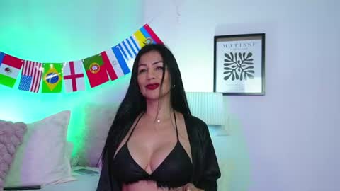 Snapshot of eva_45love chatting on June 2026 11:02:02 AM Eva online show from June 2026 11:02:02 AM