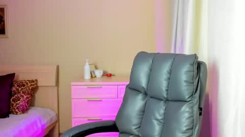 Eva online show from May 2026 01:56:02 AM
