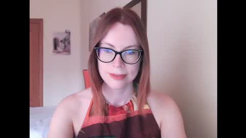 Snapshot of eva_cutesmile chatting on June 2026 06:42:01 PM Eva online show from June 2026 06:42:01 PM